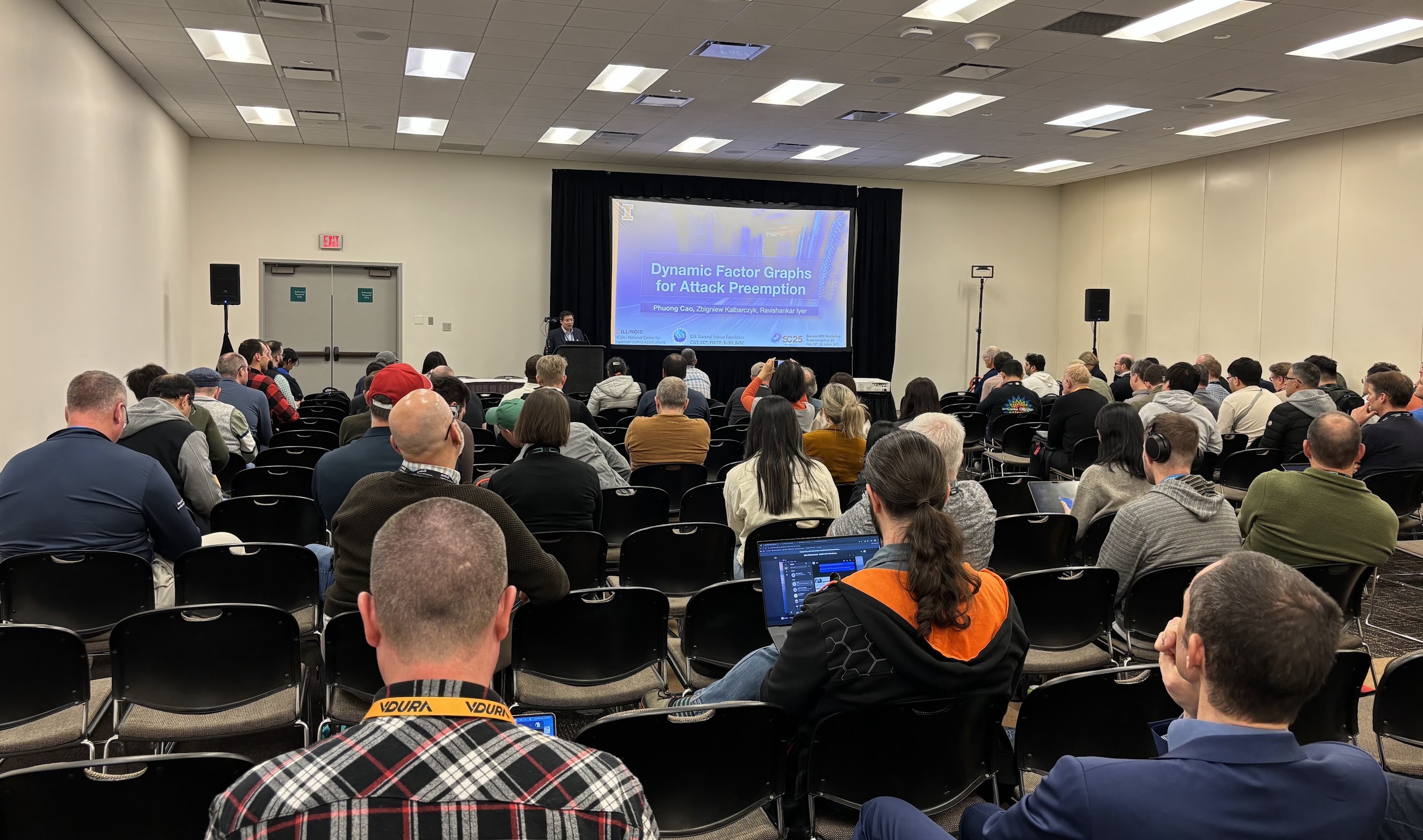 Dr. Cao Presenting at Supercomputing in St. Louis MO