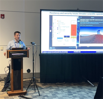 Dr. Phuong Cao Presenting at Doctoral Showcase at Supercomputing